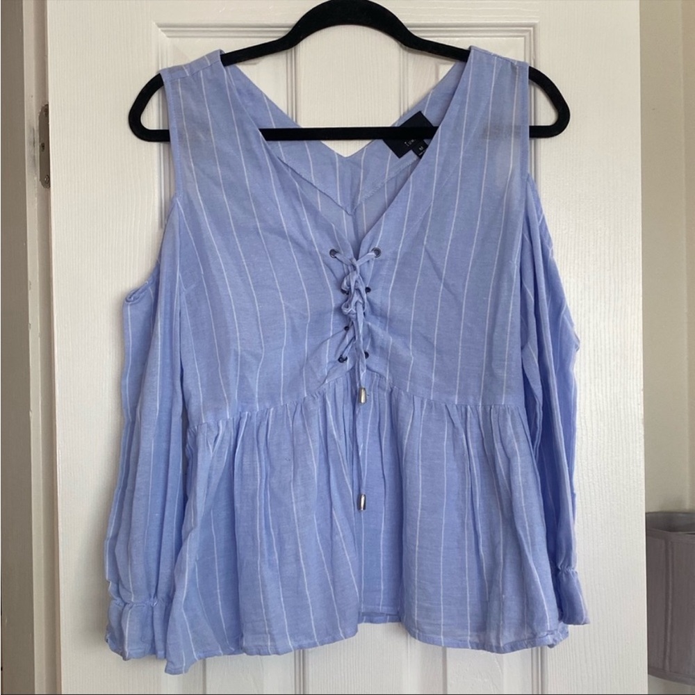Lumière cold shoulder peplum top